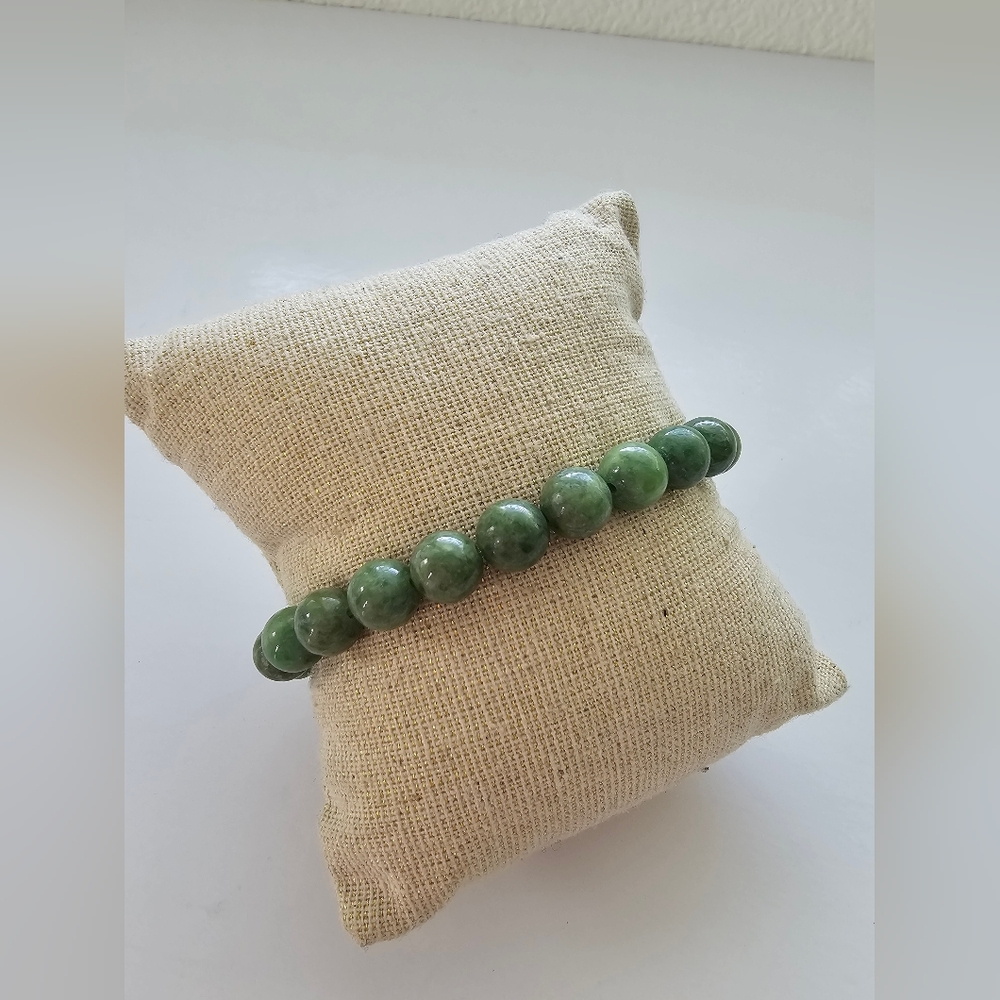 Natural Green Stone Beaded Stretch Bracelet – Moss Green Jade Style – Spiritual